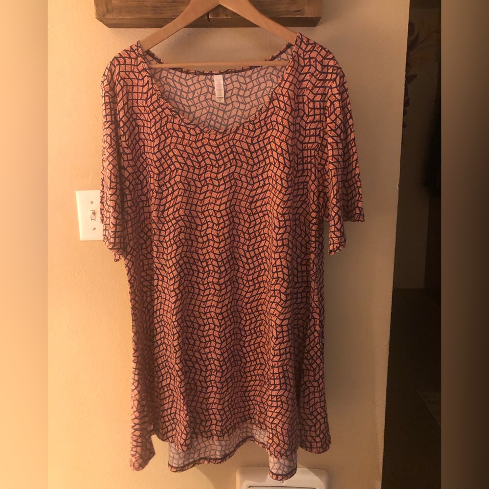 LuLaroe swing top 3x